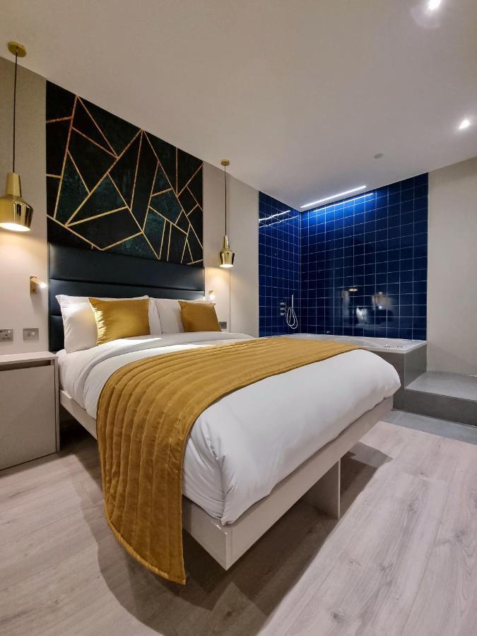 Nox Edgware Road 4*
